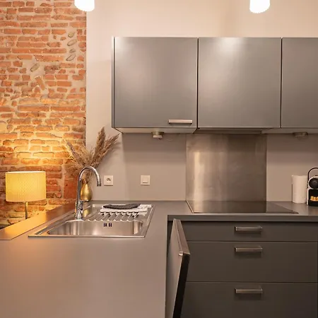 Lagrave - Cours Privee - Parking Apartamento *