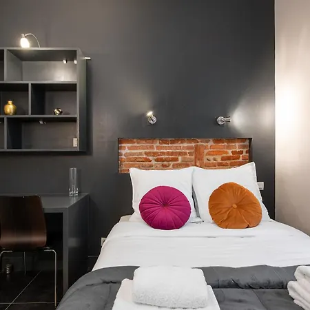 Lagrave - Cours Privee - Parking